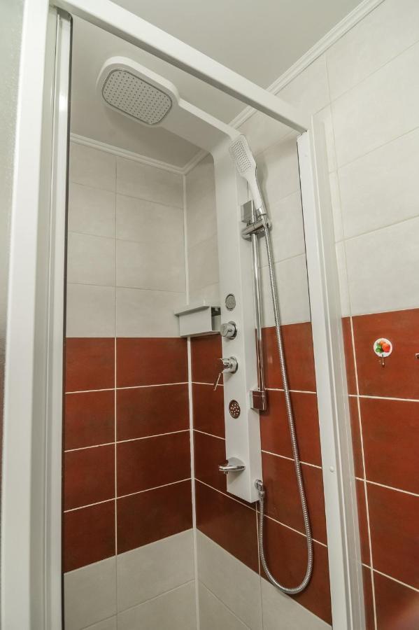 Paradis Odessa Apartments ภายนอก รูปภาพ